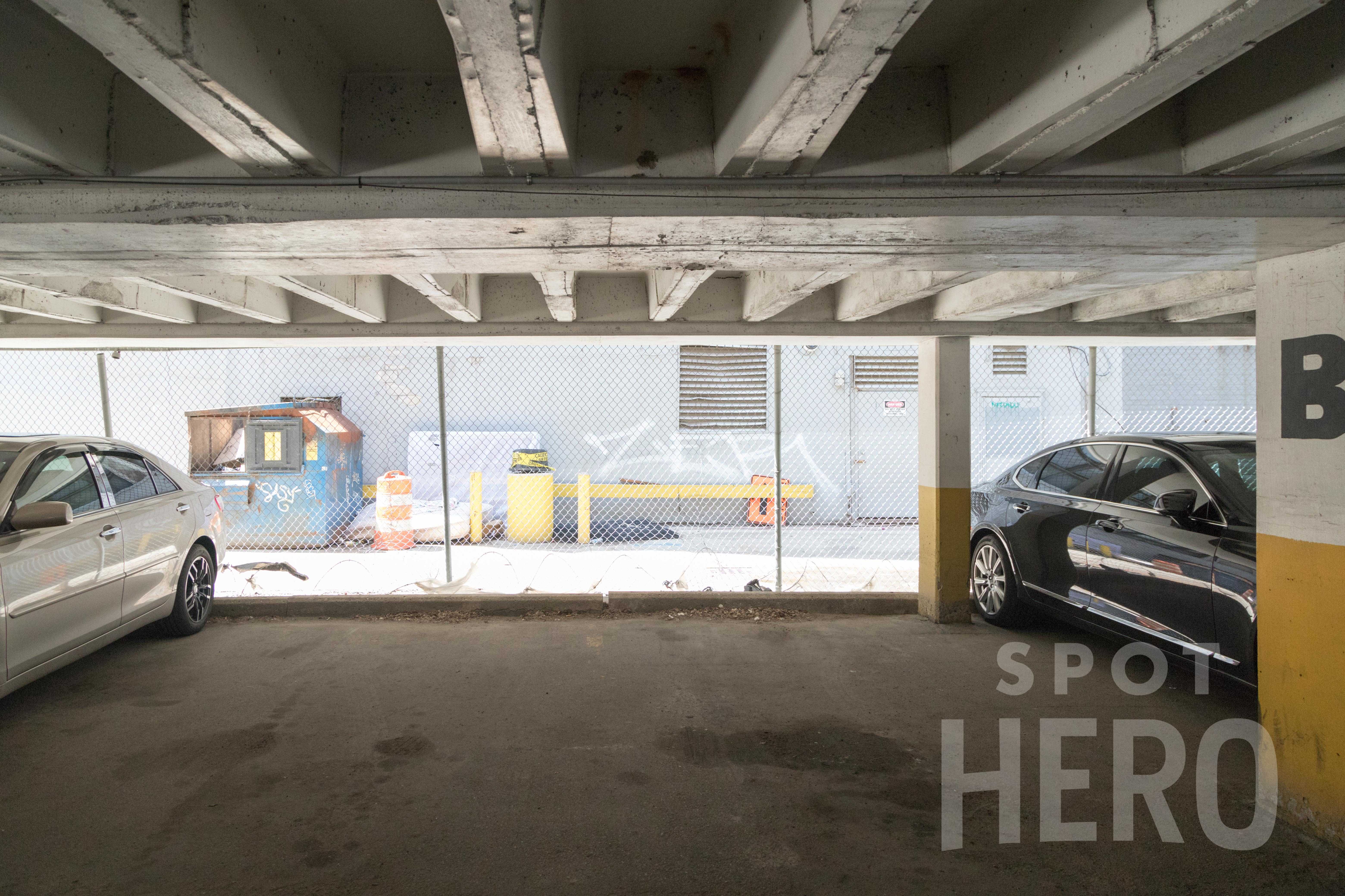 1411 Griswold Street Parking