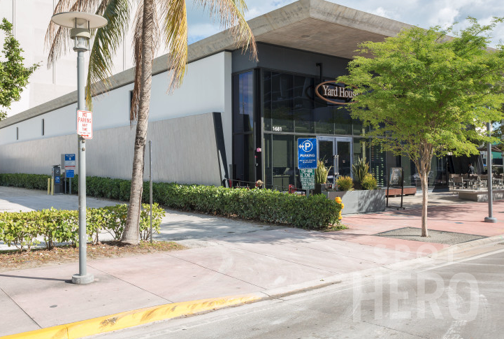 Miami Beach Convention Center Parking - Find Parking near Miami Beach  Convention Center