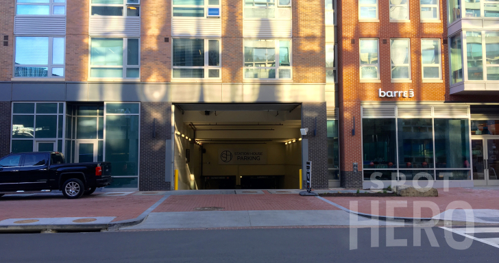 Parking at Chicago Place Condos Garage - Valet