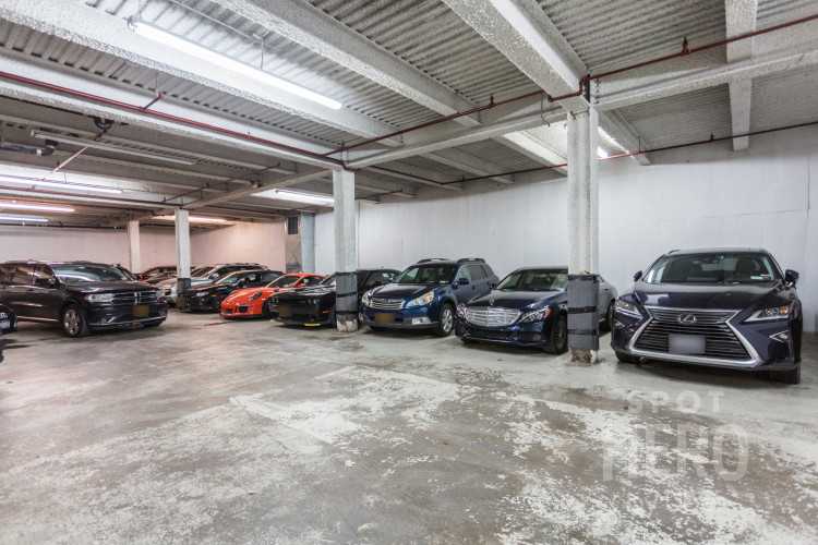 406 15th Street Parking