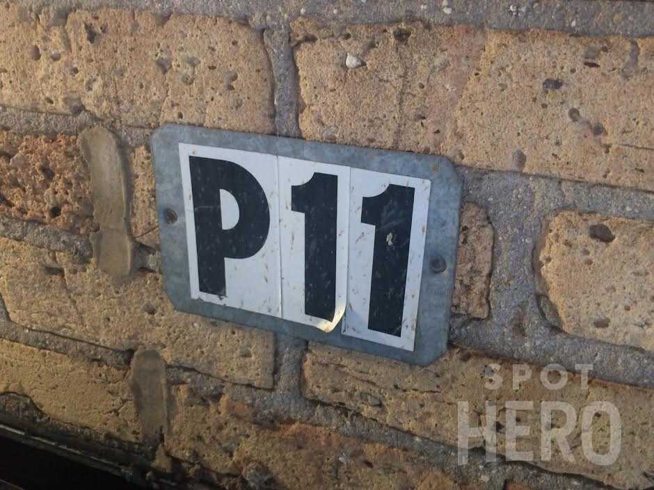 1122 West Newport Avenue Parking