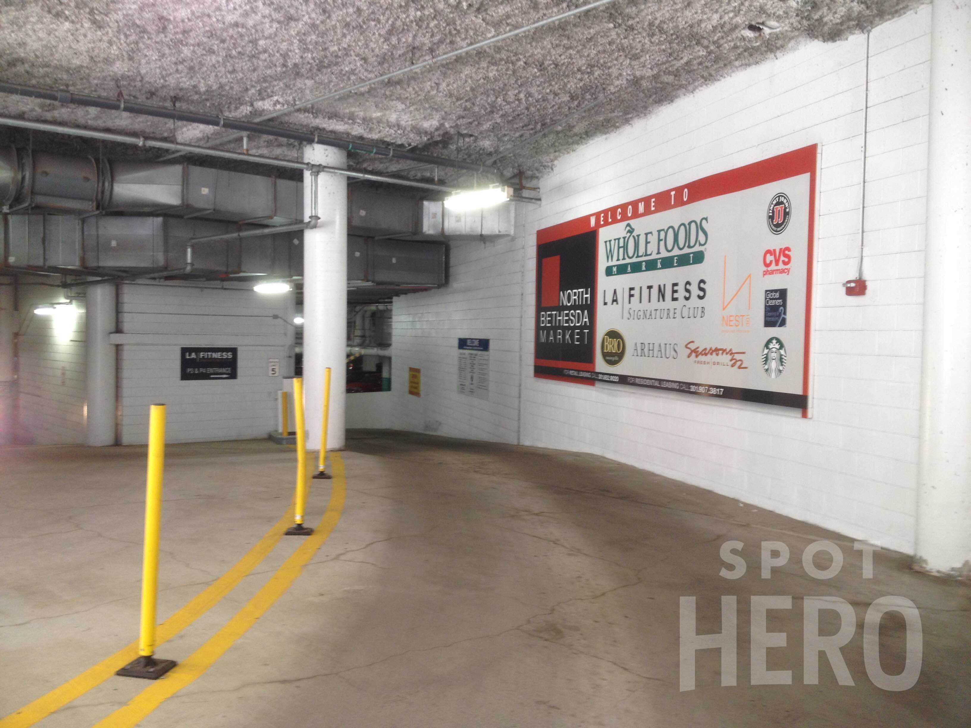 11355 Woodglen Drive Parking
