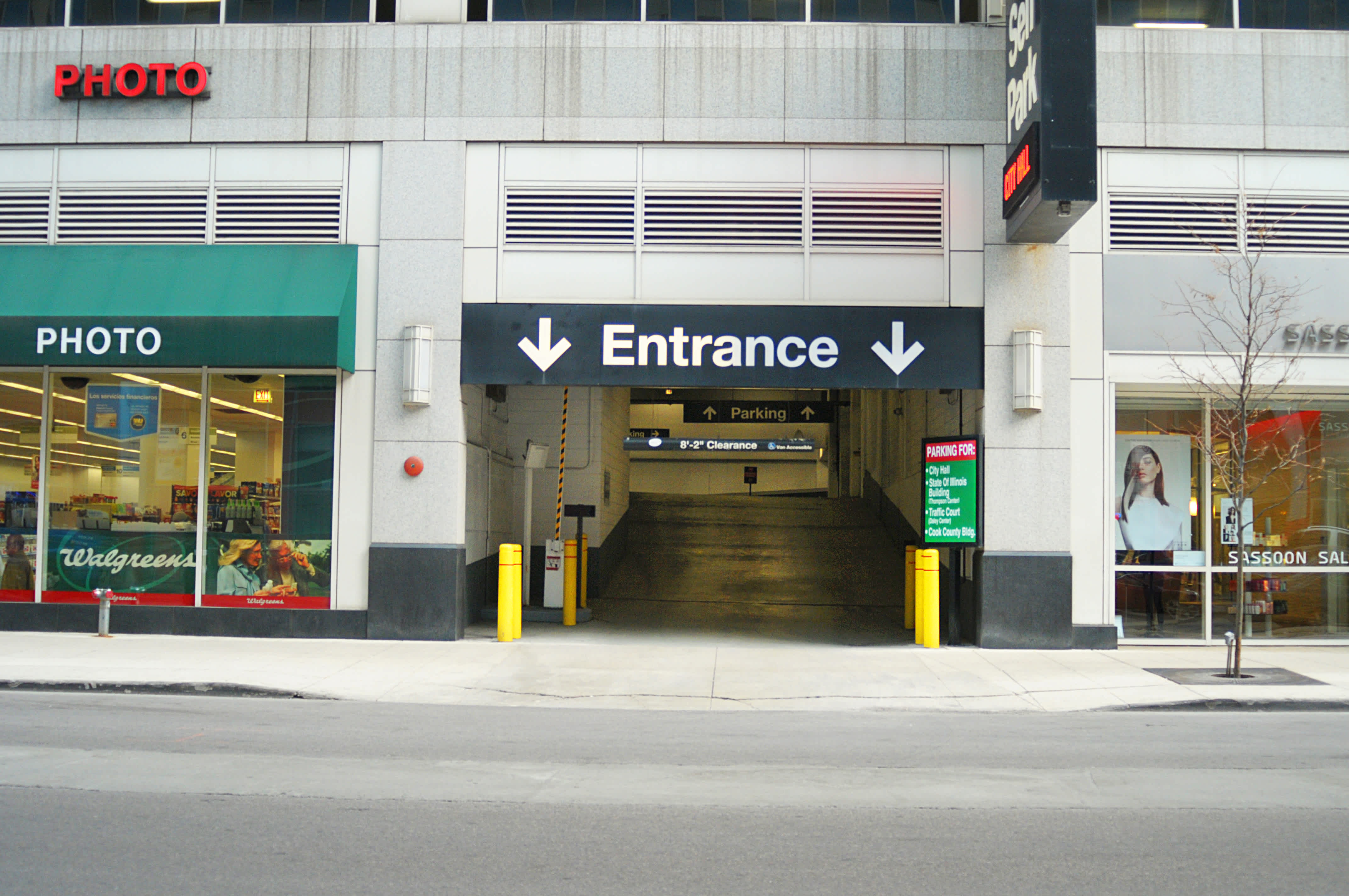 181 North Clark Street Parking
