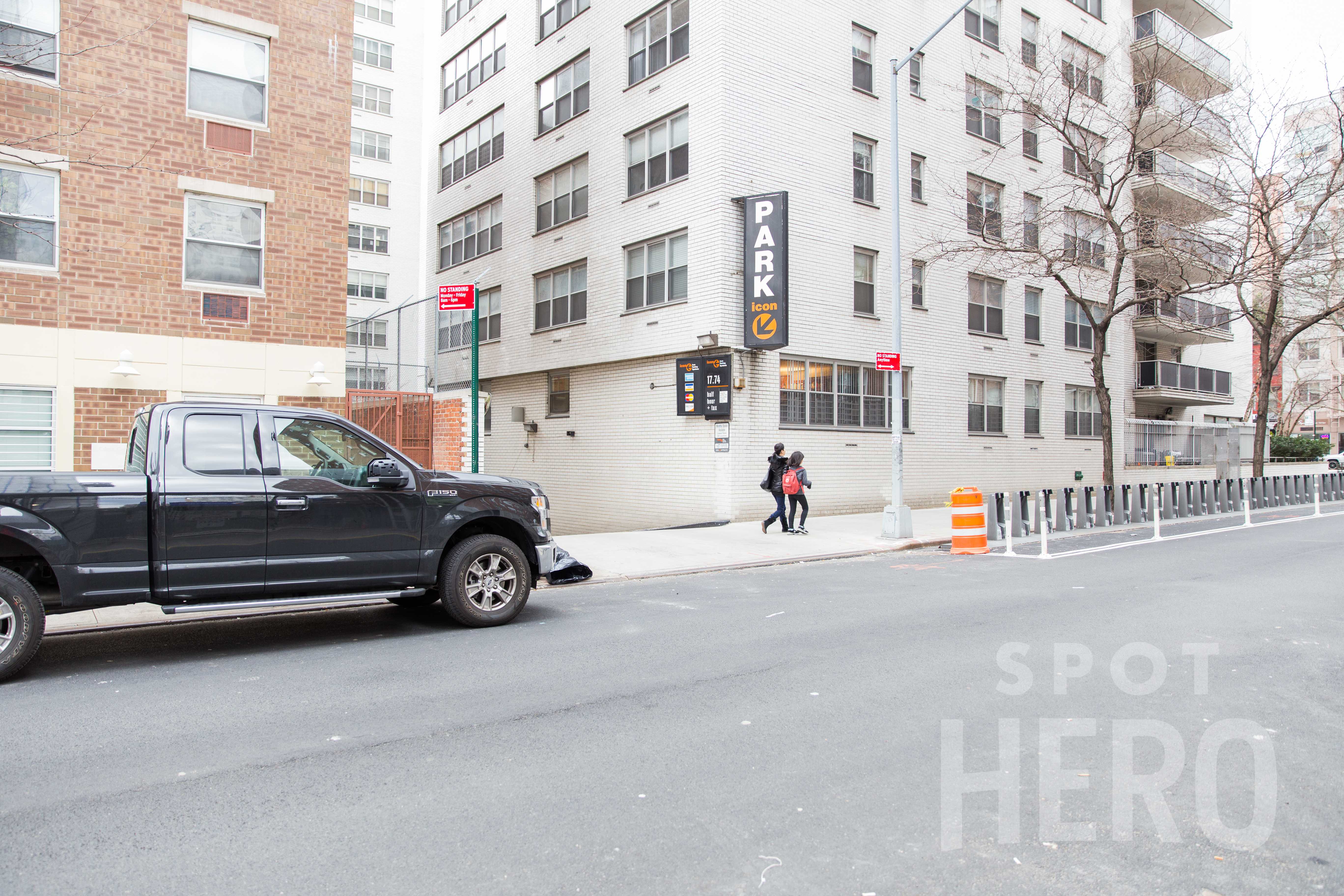 214 East 19th Street Parking