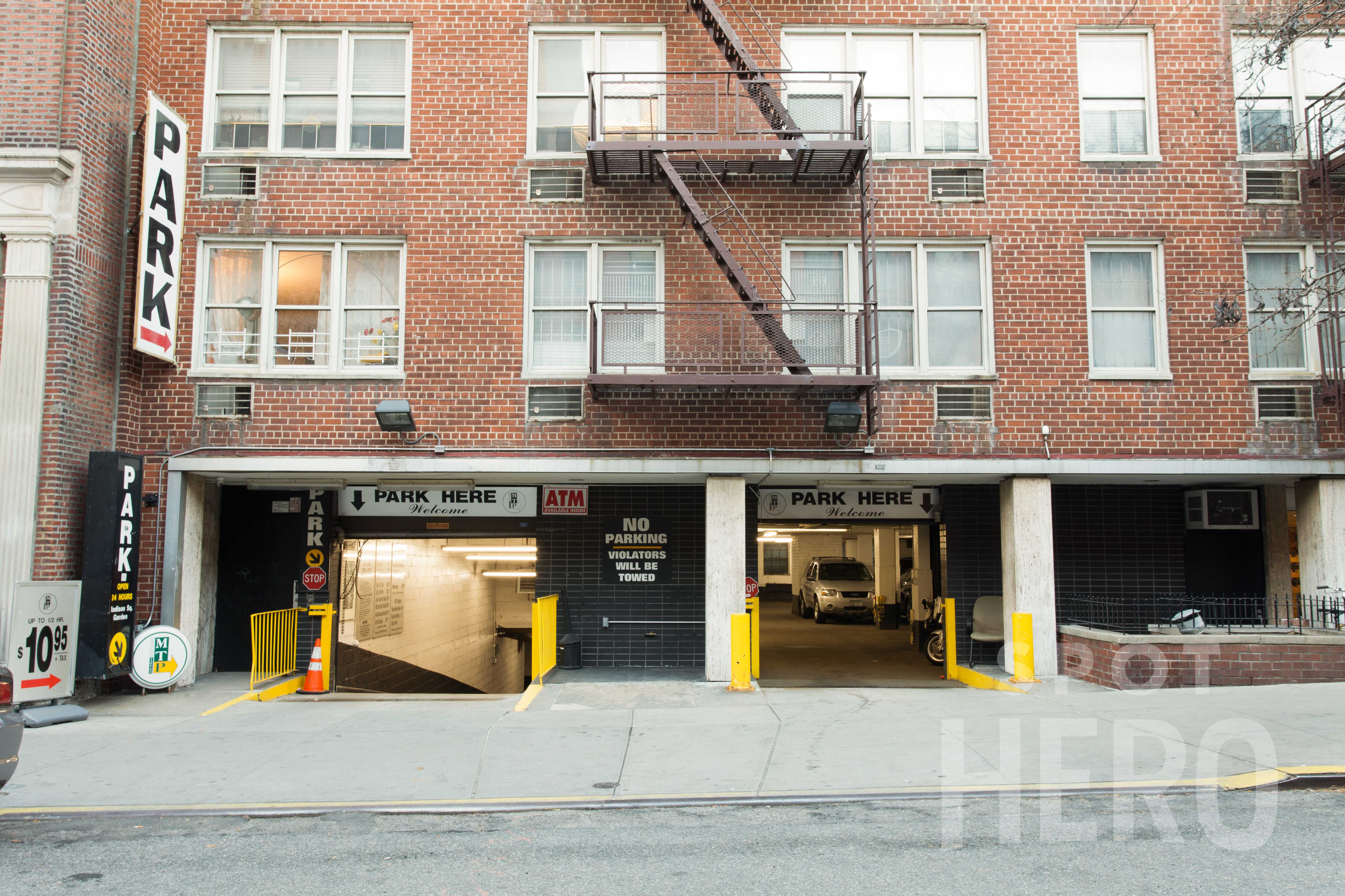 320 West 30th Street Parking
