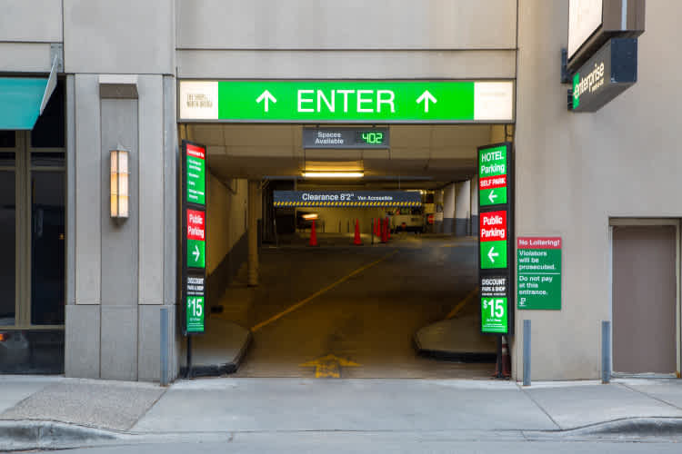 521 Chicago Parking Garage Stock Photos, High-Res Pictures, and