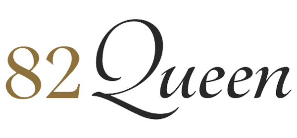 82 Queen logo