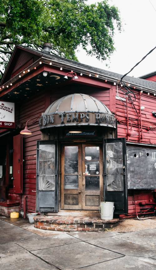 Le Bon Temps Roule - Uptown, New Orleans, LA