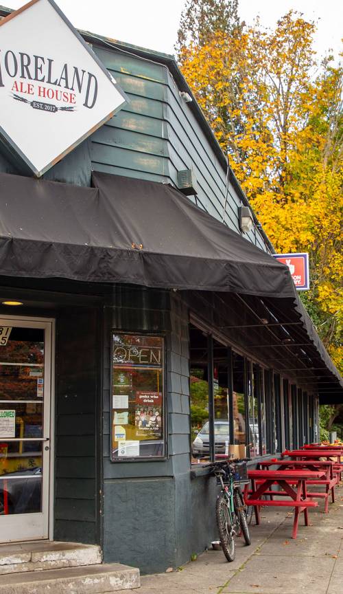 moreland ale house sellwood moreland portland or