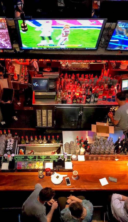 タイムセール 半額 Q's CA Angeles, Los - Restaurant & Club Billiard ビリヤード