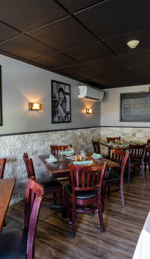 Pepperoncini restaurant outlet