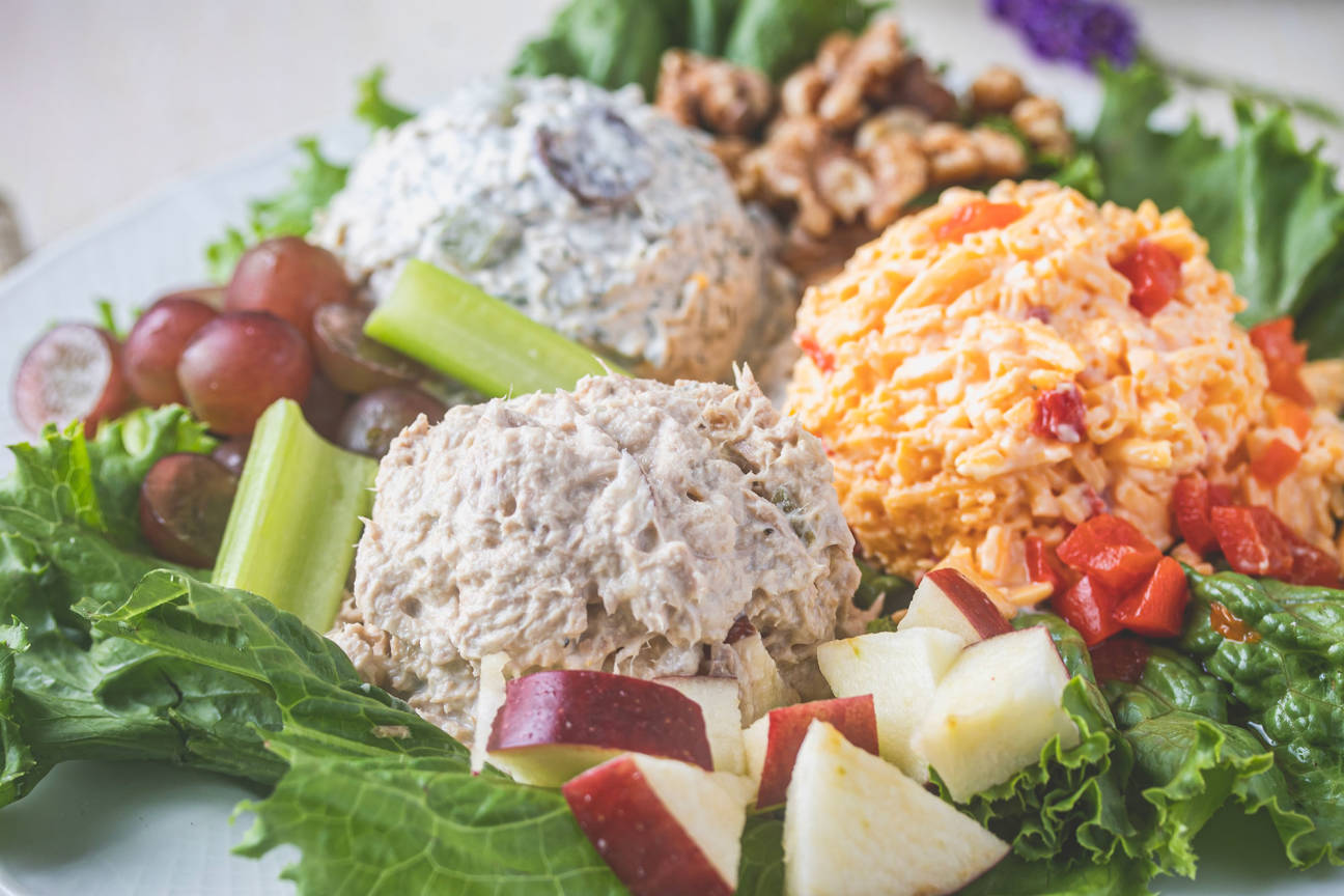 Teapot Depot In the Log Cabins!, Crosby, TX