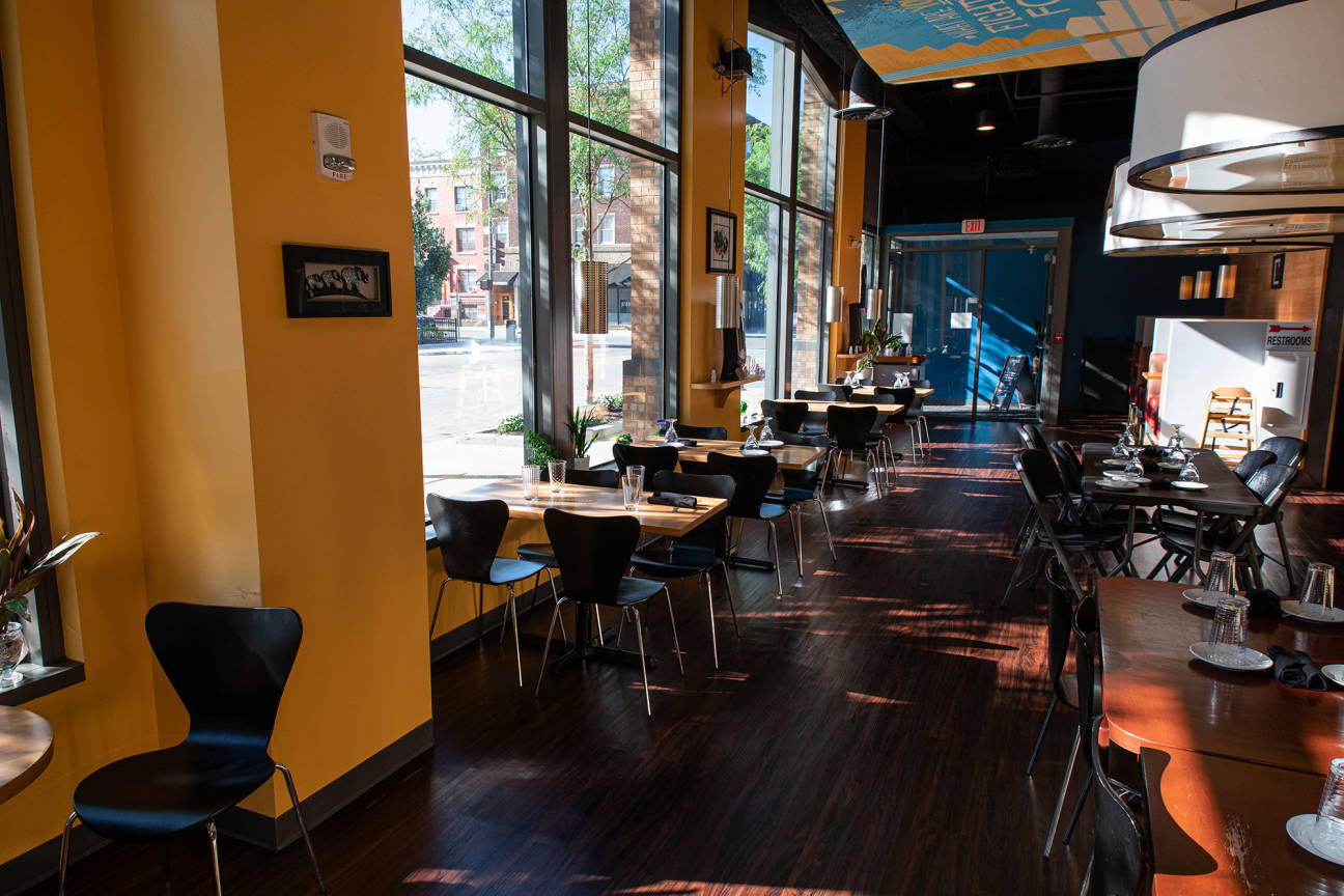 Blu Thai Food & Sushi Des Moines, IA