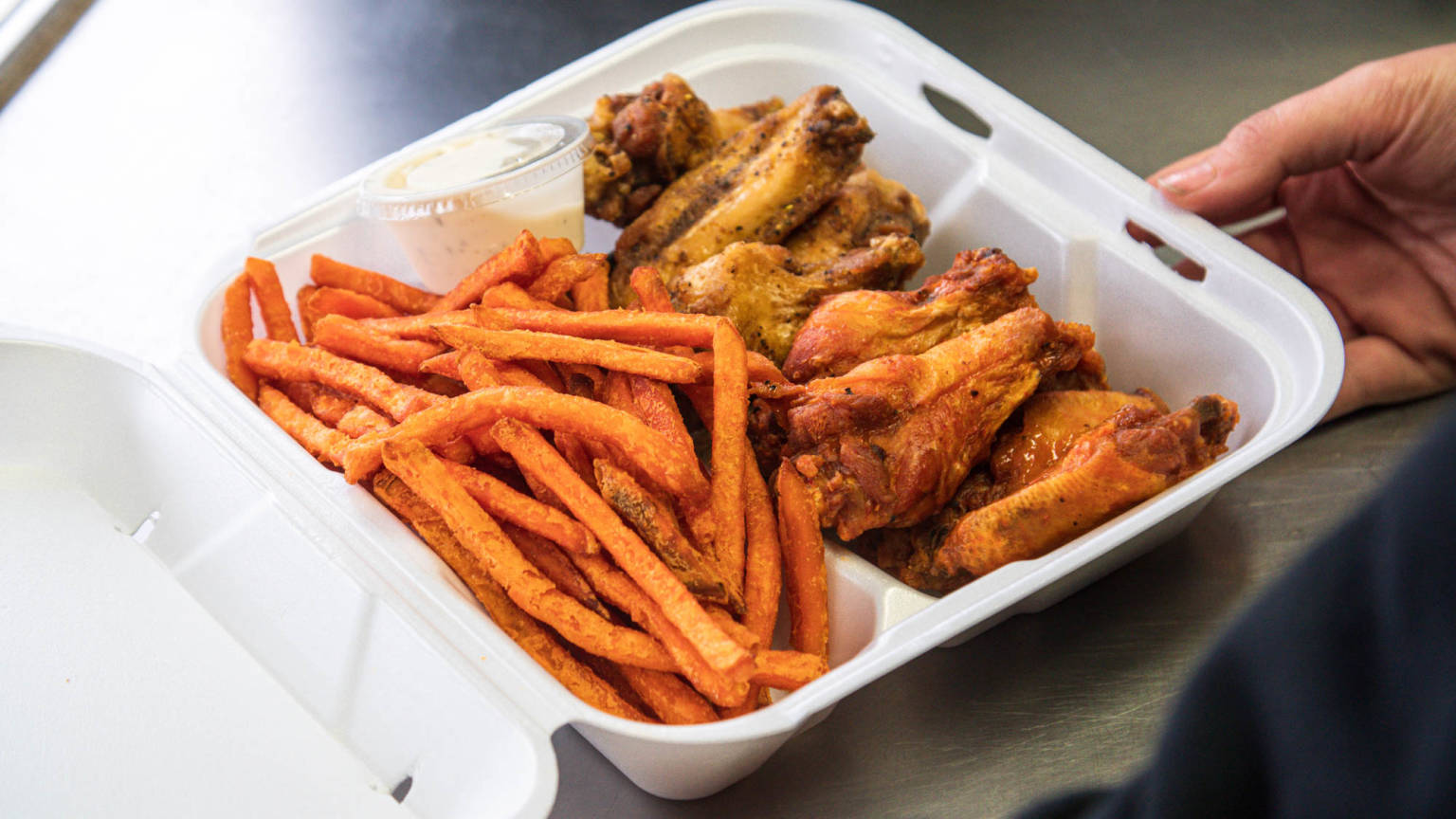 H.J. Wings & Things Tyrone Tyrone, GA