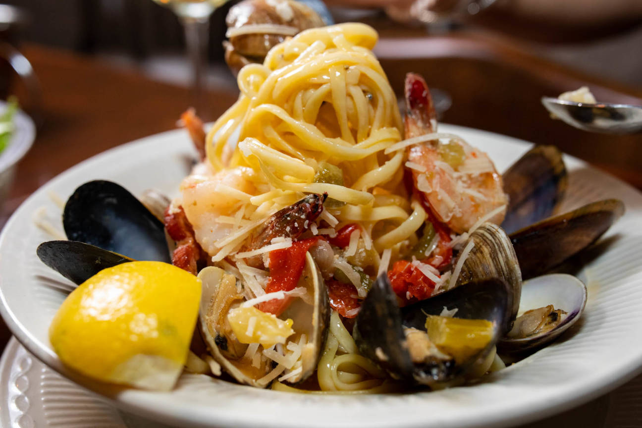 Crab Daddy's Seafood Grill St. Simons Island, GA