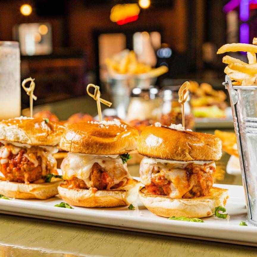 Bottle Rockets Bar and Pizzeria