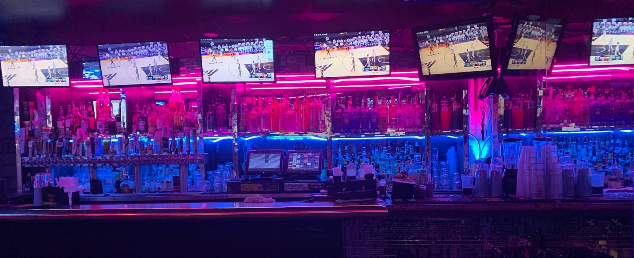 Palm Springs Village Restaurant, Sports Bar & Grill