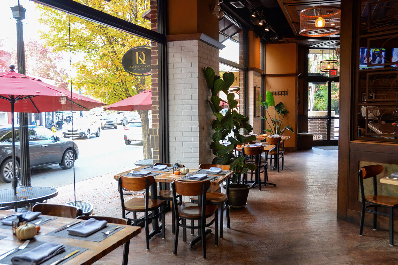 Flatiron Kitchen + Taphouse Downtown Davidson, Davidson, NC