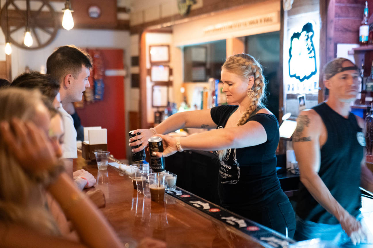 Whiskey Dix Saloon Aiea, HI