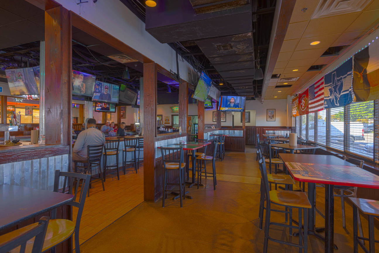 Wings 'N More Austin, TX