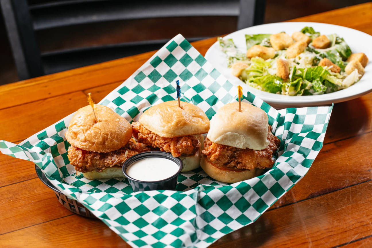 The Wing'd Nut Sports Bar & Grill Richardson, TX