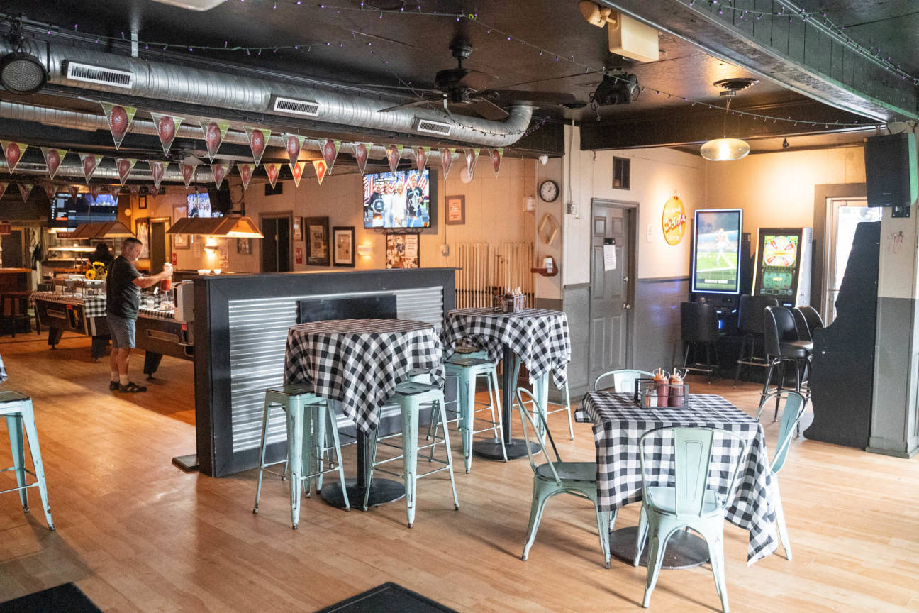 Twisted Pig Ale & Smokehouse Port Norfolk, Portsmouth, VA