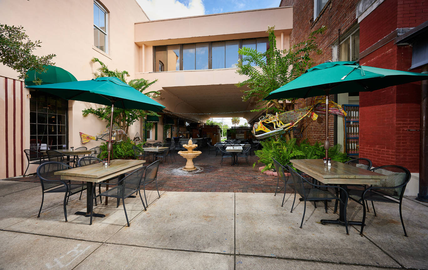 The Breezeway Restaurant Downtown Sanford, Sanford, FL