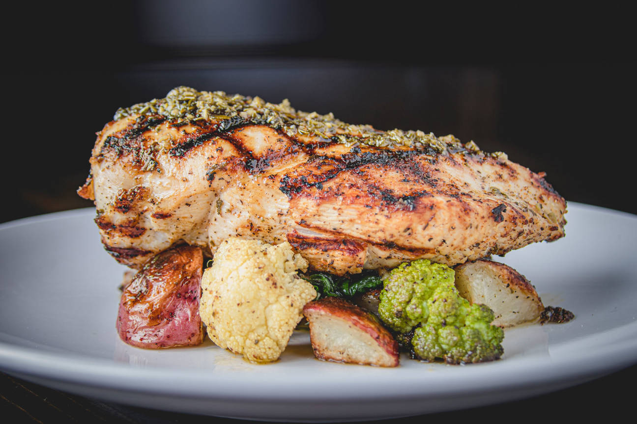 Del Vista Local Bar and Grill - Briargrove Tanglewood Memorial, Houston, TX