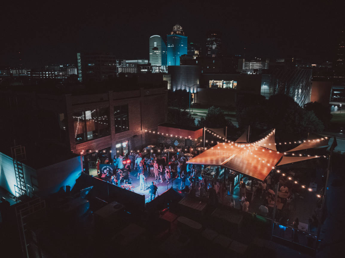 300 Craft & Rooftop Downtown, Des Moines, IA