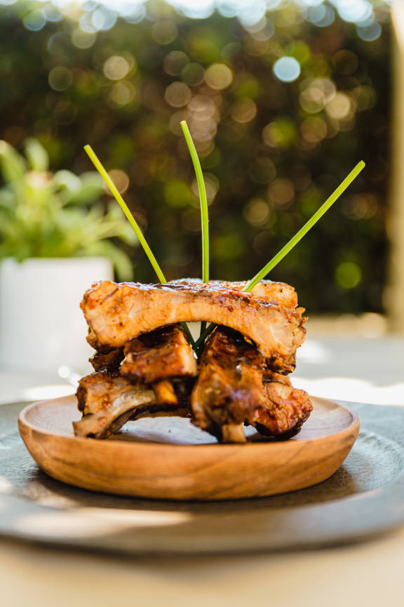 Whats open on thanksgiving to eat near me