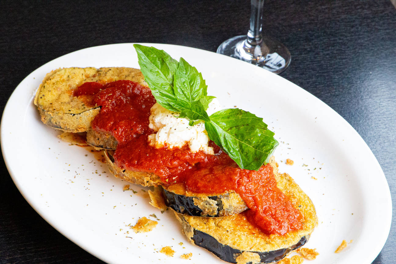 Pizzeria Aroma EDGEWATER, Chicago, IL