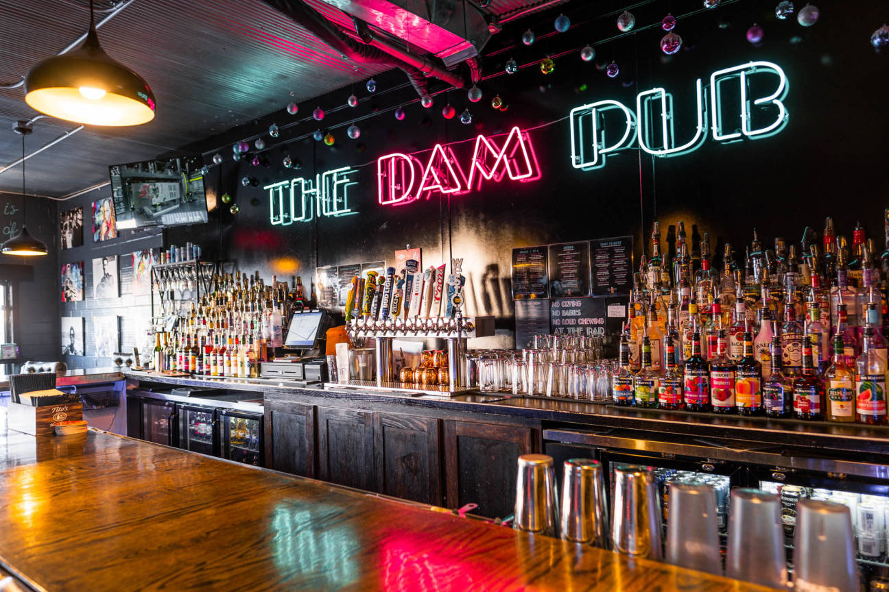 The Dam Pub Des Moines, IA
