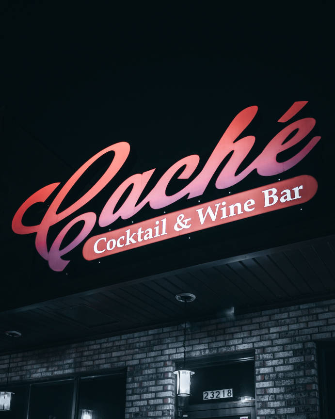Cache Cocktail and Wine Bar Saint Clair Shores, MI