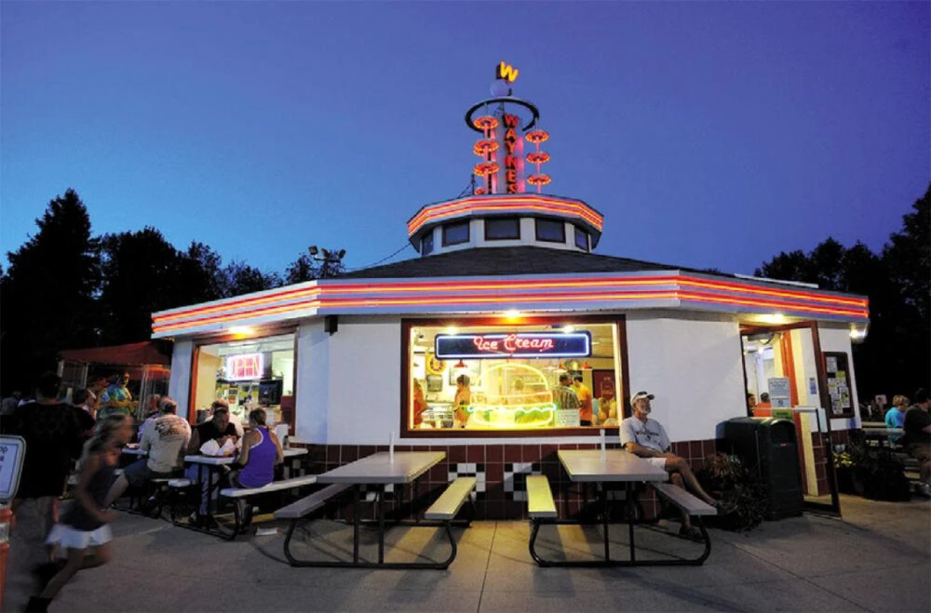 Wayne's Drive-In - Five Corners, Cedarburg, WI