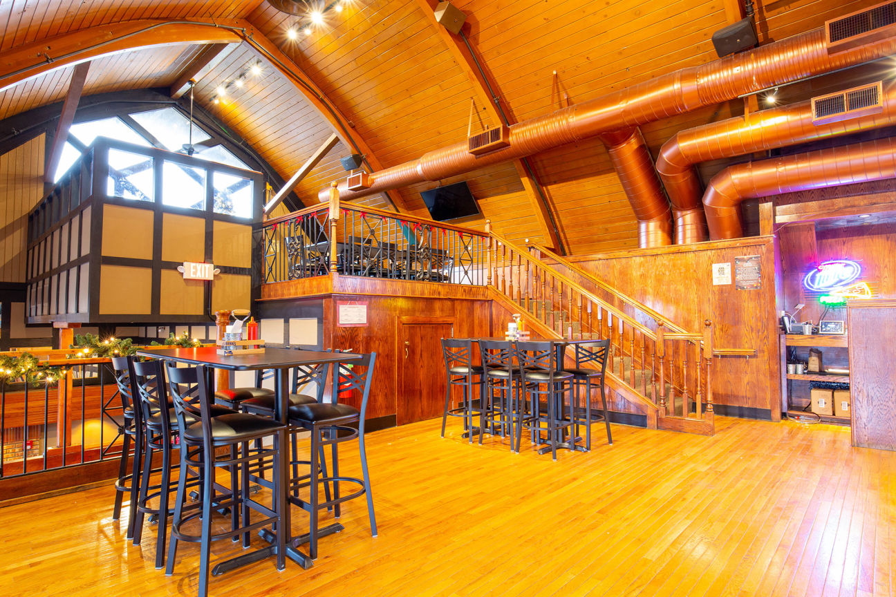 The Red Barn Restaurant and Brewery - Mt. Prospect, IL