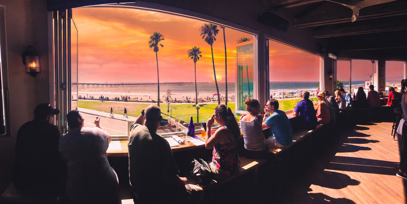 Wonderland Ocean Pub OCEAN BEACH, San Diego, CA