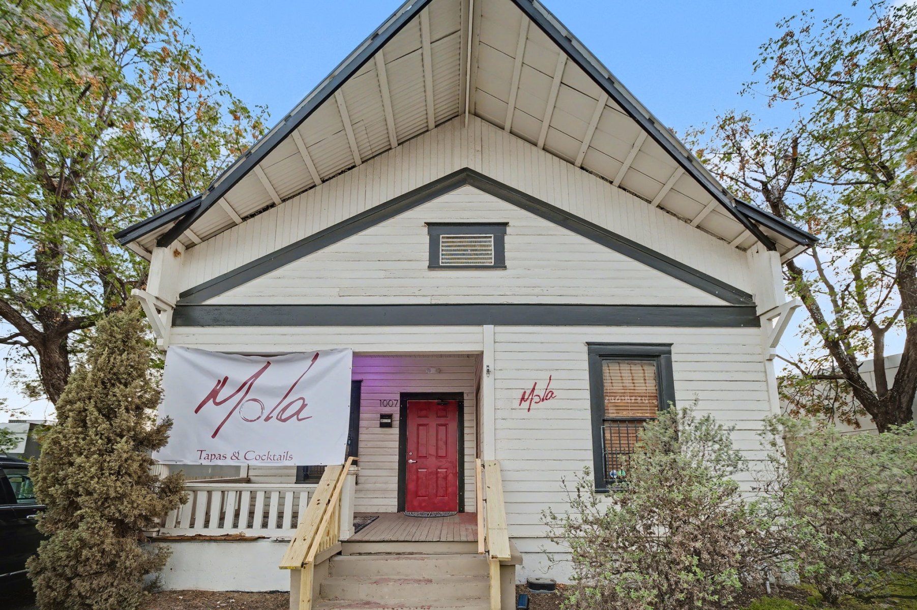 slideshow photo number 2