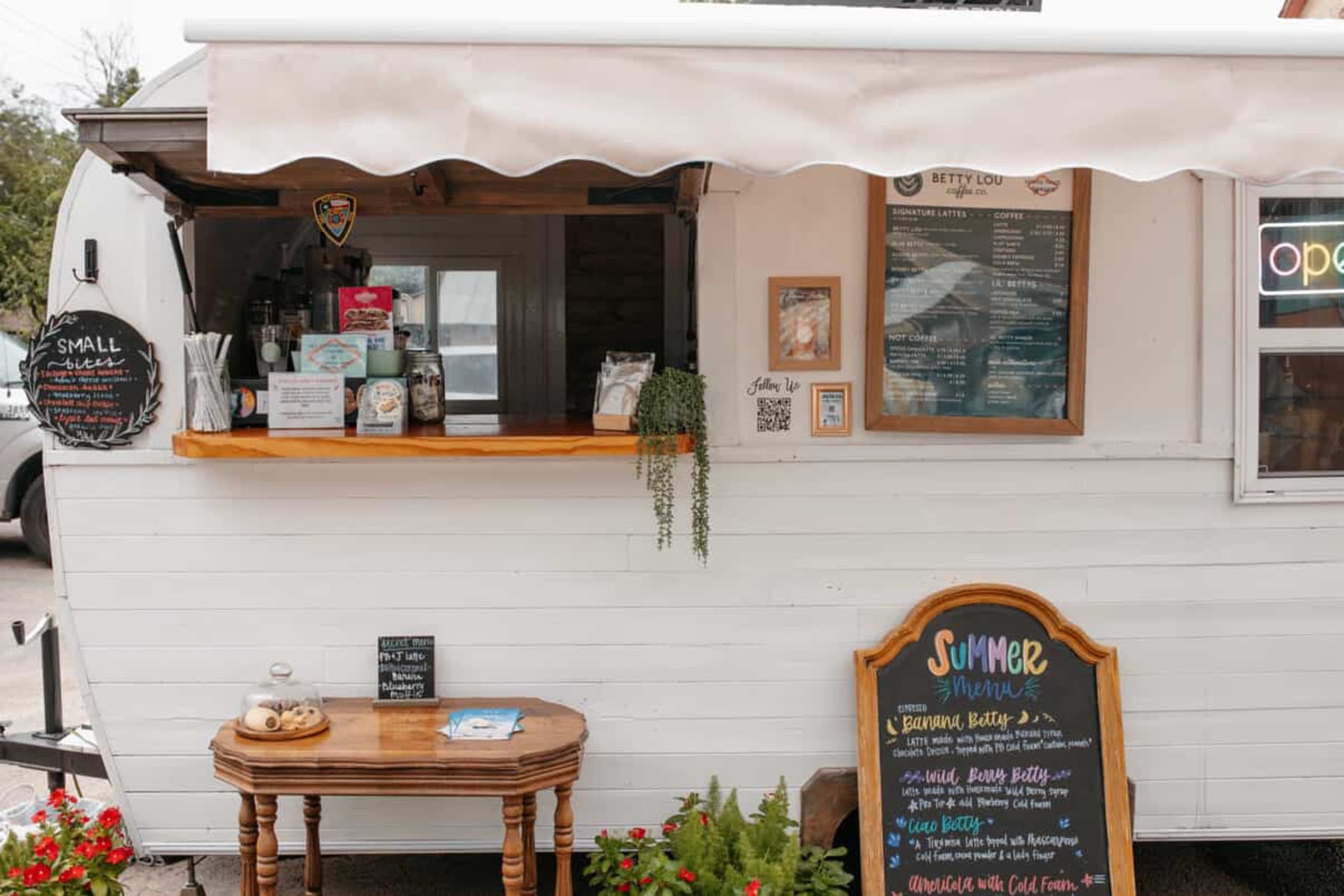 slideshow photo number 2