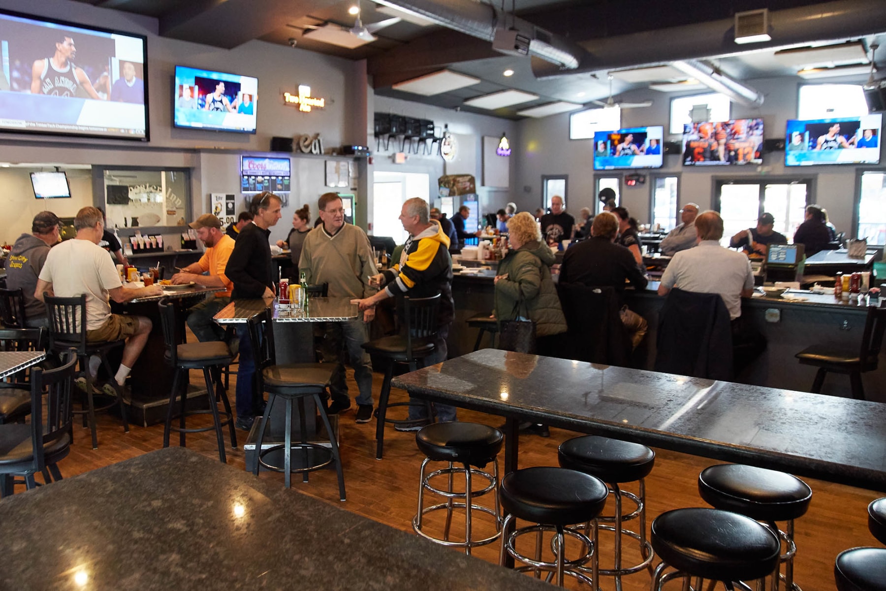 Best American Restaurant in Pittsburgh | Rochester Inn