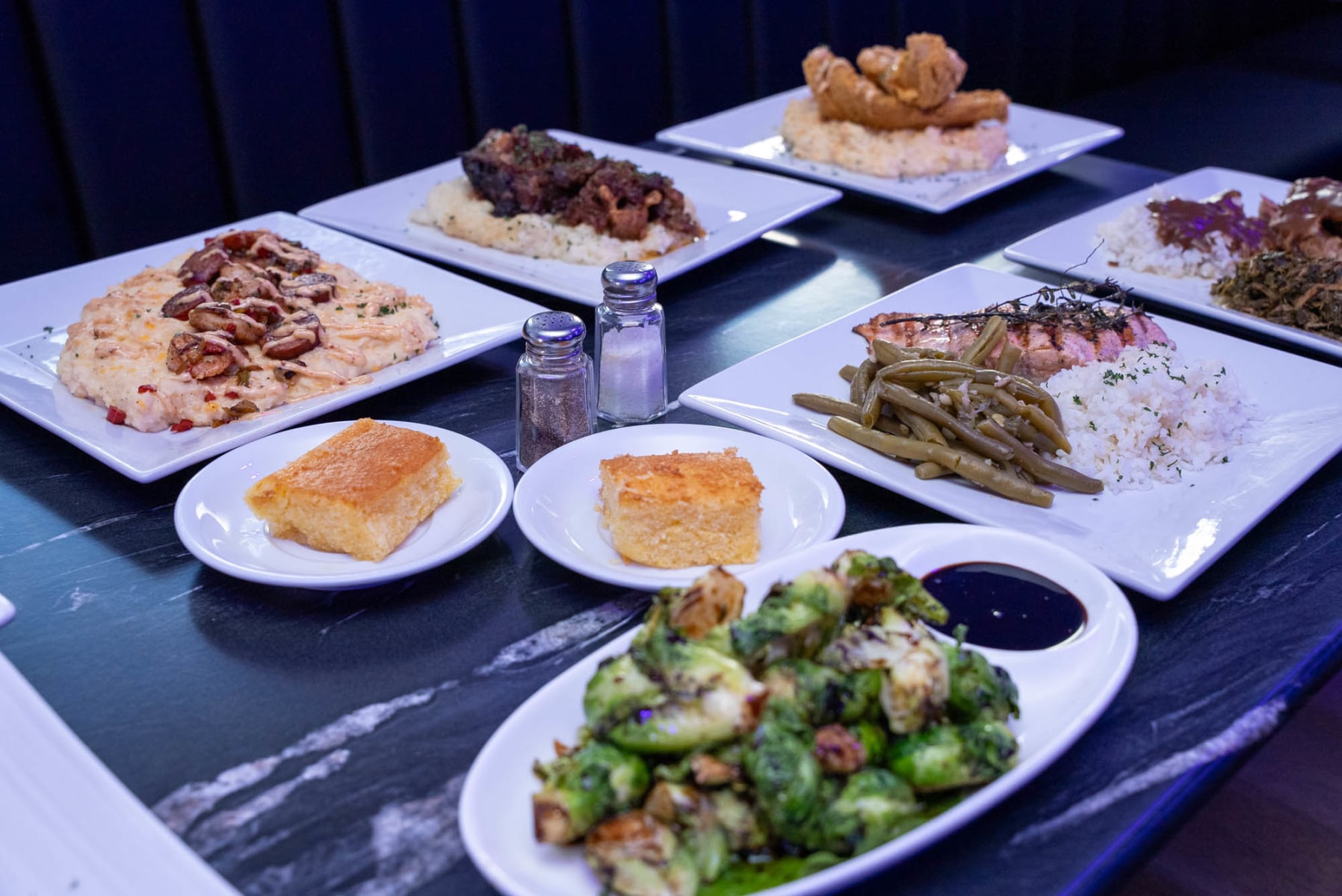 Must-Visit Southern Restaurant in Fayetteville | Level 88