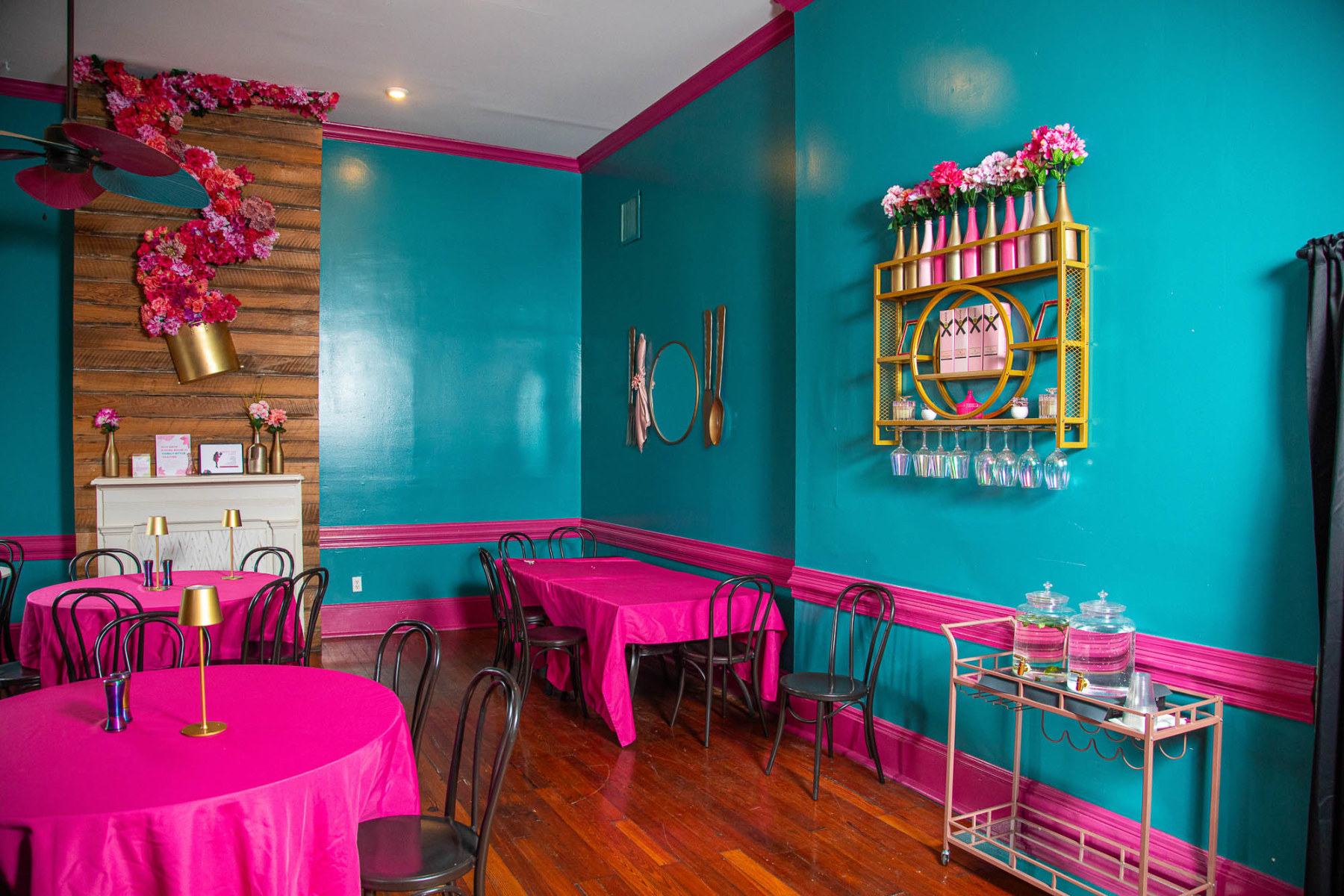 Must-Visit Southern Restaurant in New Orleans | Pink Lotus