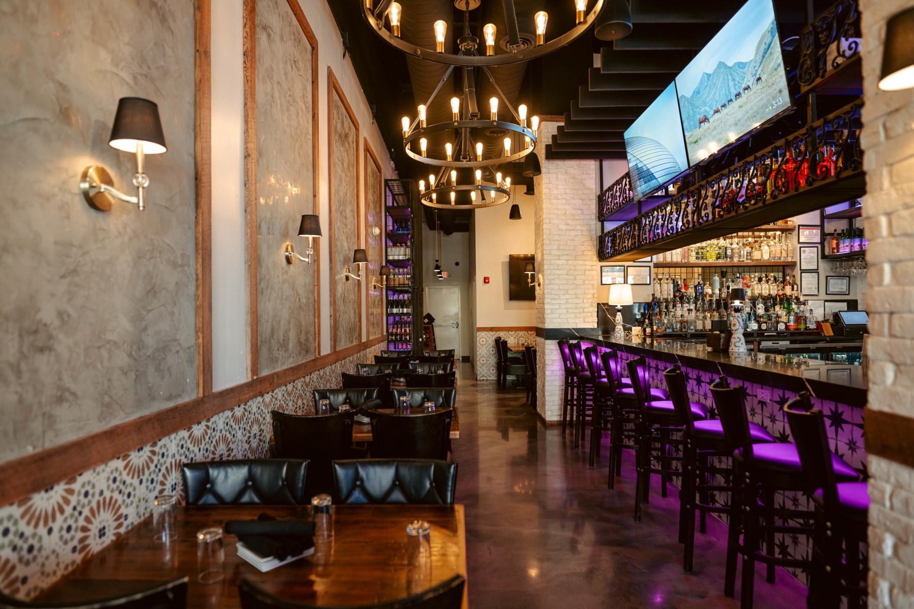 Bar Poca Madre - Burr Ridge, IL