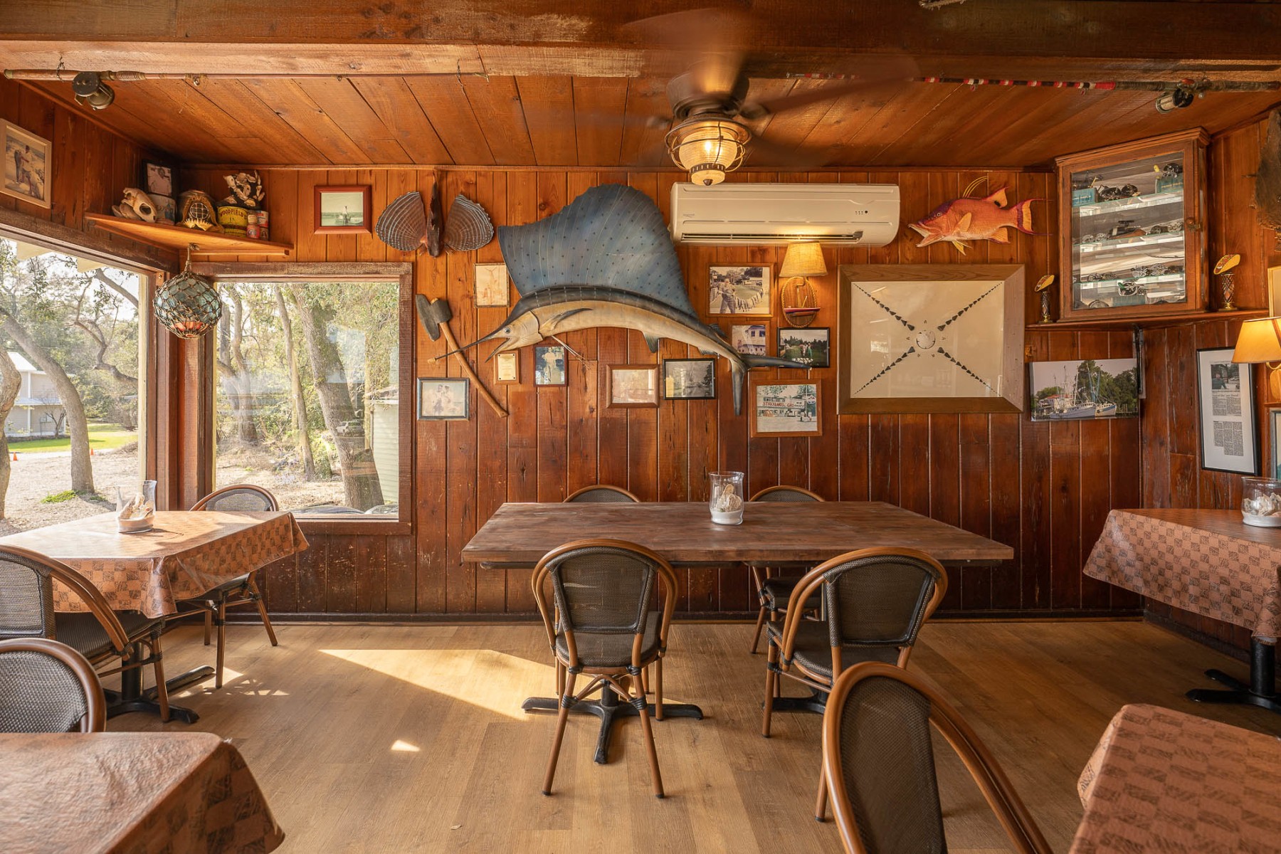Must-Visit Seafood in Murrells Inlet | Russell's Seafood