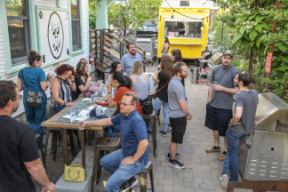 Pignic Pub & Patio photo