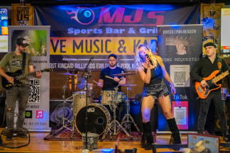 MJ's Sports Bar and Grill photo