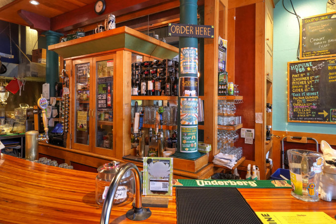 Bar photo 2