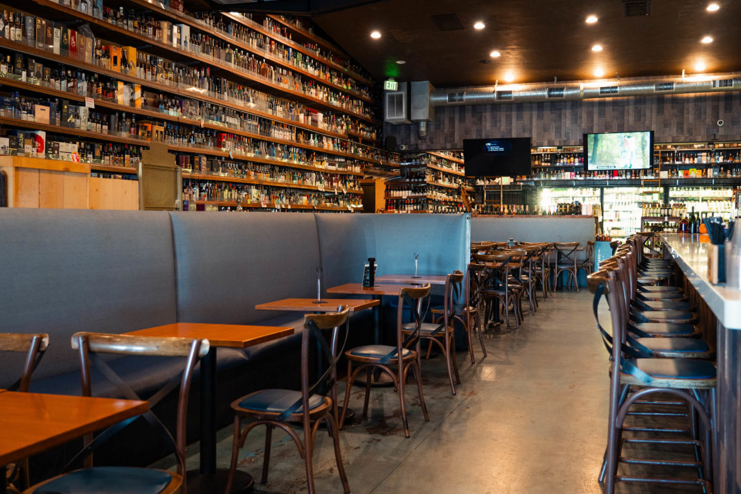 Bar photo 1