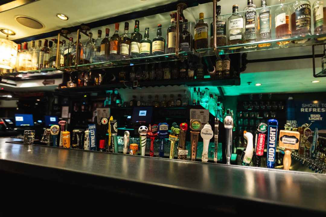 Bar photo 1