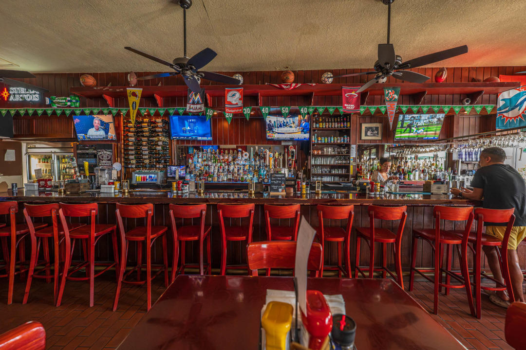 Bar photo 1