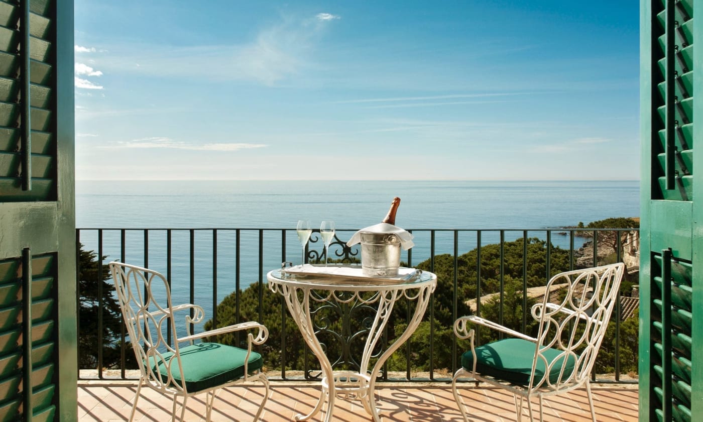 Varanda com vista para o mar no Hostal de la Gavina, S'Agaró, Costa Brava
